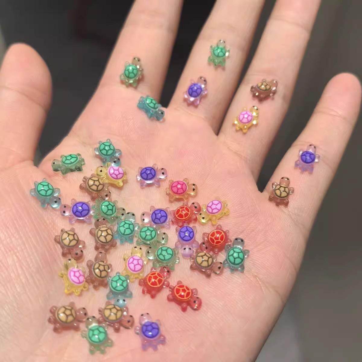 新款迷你卡通彩色夜光小乌龟玩具模型网红爆款摆件海龟diy小配件