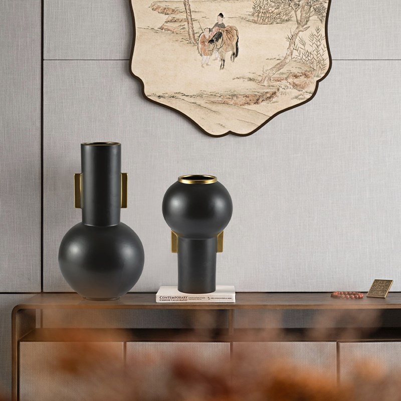 北欧简约创意几何轻奢黑色金色花器客厅桌面软装饰品陶瓷花瓶摆件