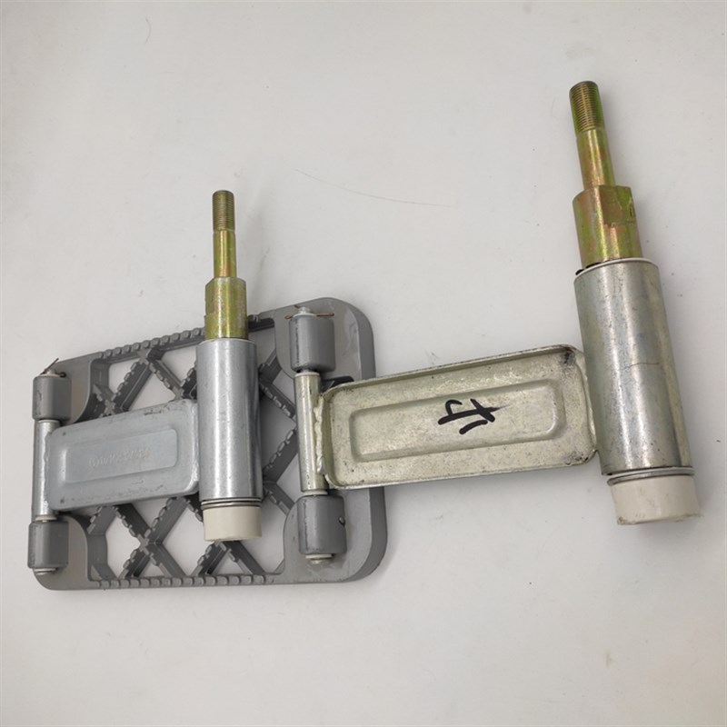 适配陕汽重卡德龙X3000上车踏板上车吊架防滑板脚踏板脚蹬子铝板