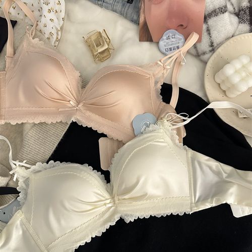 新款上薄下厚内衣女小胸显大聚拢无钢圈上托防下垂收副乳文胸套装