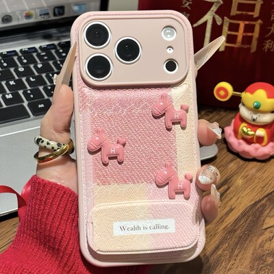 马年粉色爱心小马超火适用苹果17Pro手机壳iPhone16max12小米15华为mate80pura70k90note14荣耀500x200nova13