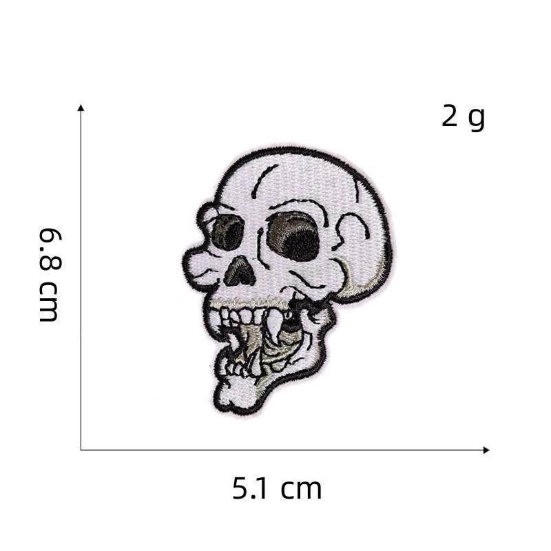 直销新款欧美徽章朋克风骷髅头布贴复古个性绣花饰品配饰电脑绣花