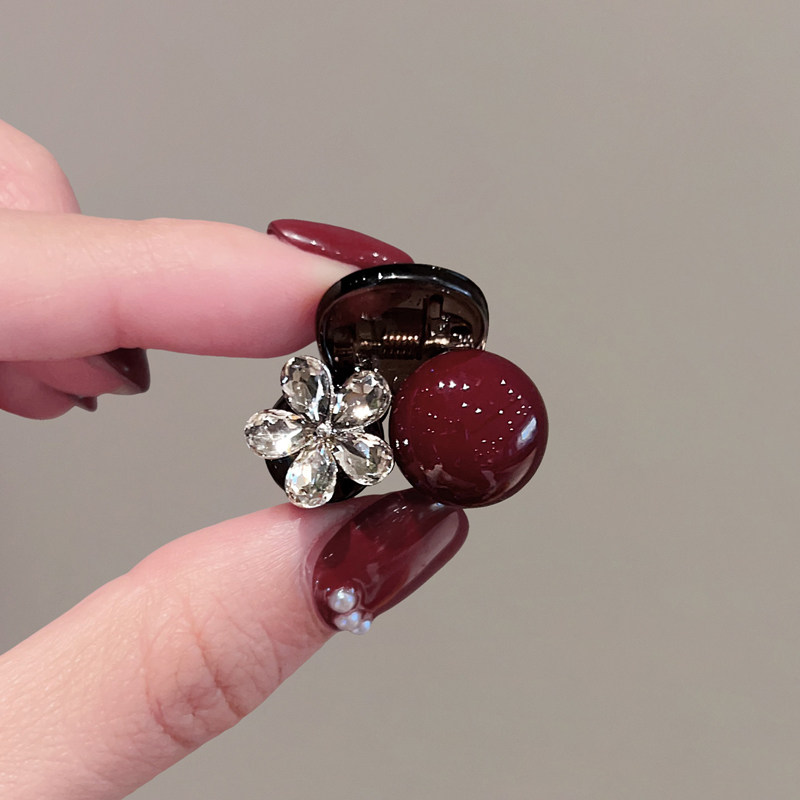 红色珍珠水钻花朵迷你抓夹