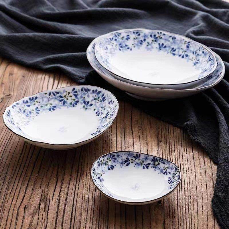 小蓝芽陶瓷盘子碟子日本进口单个瓷器调料酱料小碟椭圆盘家用餐具