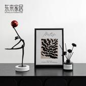 轻奢金属瑜珈人物摆件高级感小众跳舞女孩样板房客厅电视柜装 饰品
