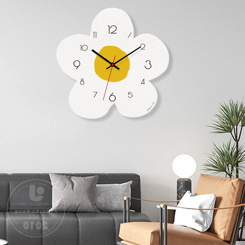 2023新款钟表挂钟客厅北欧时钟挂表简约家用静音挂墙花朵墙钟