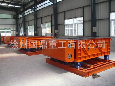 活化振动给煤机--封闭环保、对中下料、疏松物料、出力可调