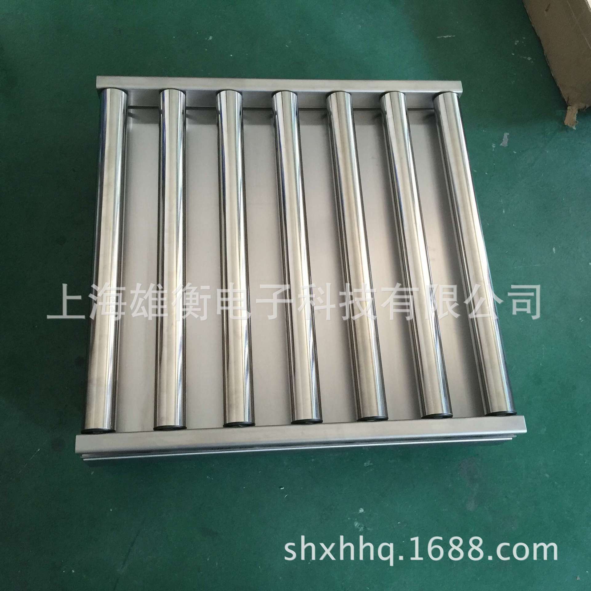 不干胶称重标签打印（手机编辑内容）无动力滚筒输送电子检重称