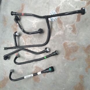 厂家重汽曼国六发动机柴油管MC13曼发动机燃油管202W12305-5320