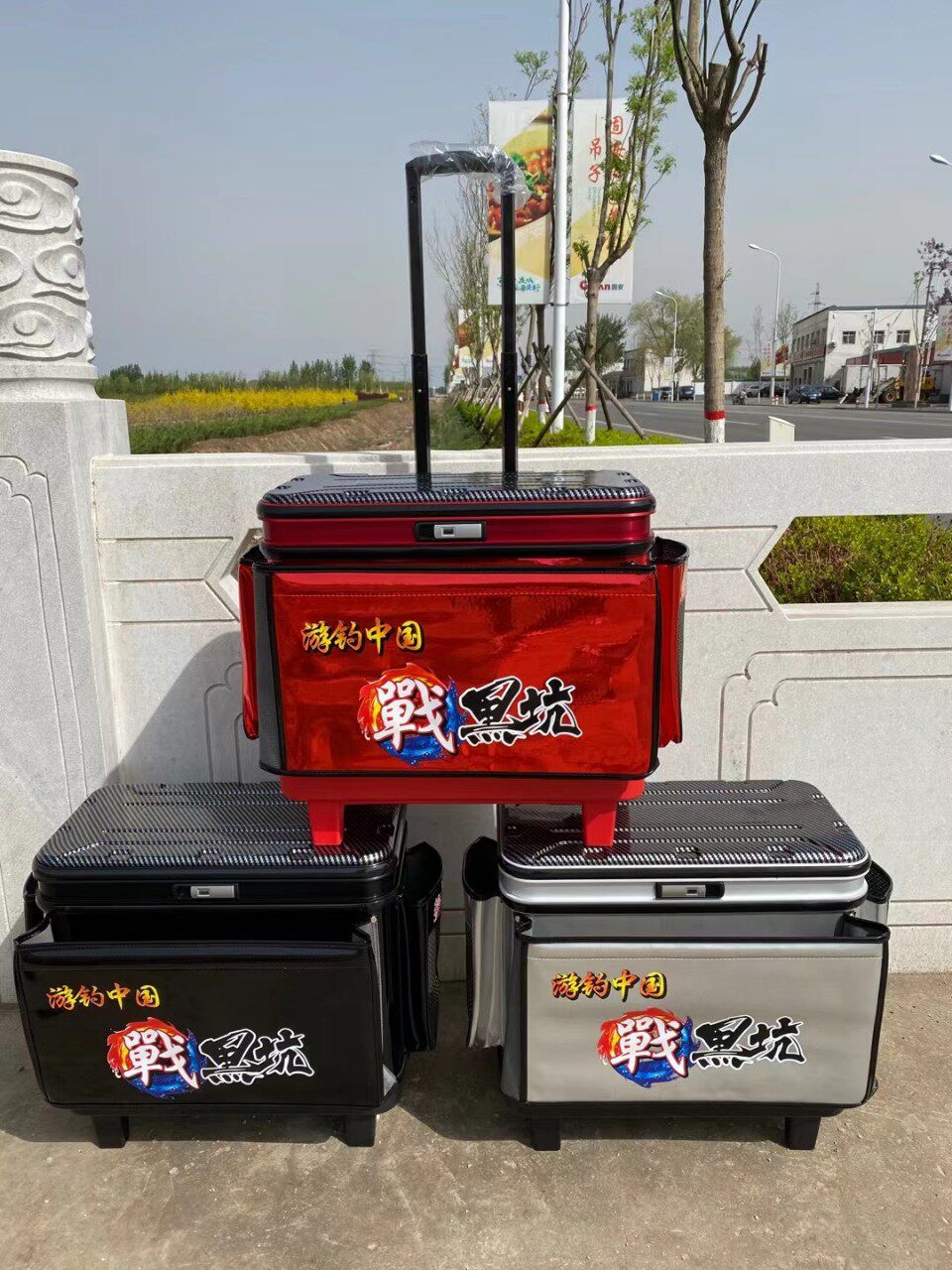 新款硬盖钓鱼拉杆箱多功能拉杆桶可坐大轮加厚耐磨鱼护包防水箱
