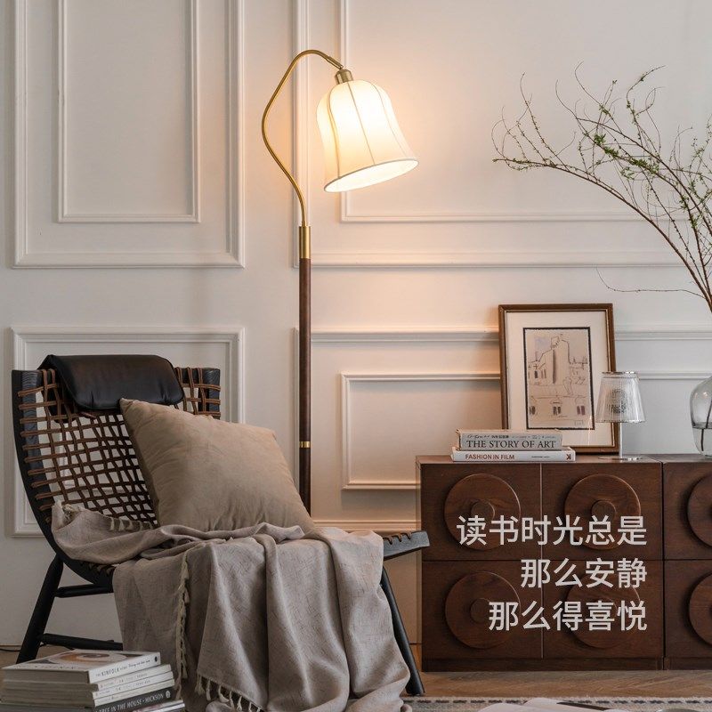 客厅落地灯法式中古实木轻奢高级感美式沙发灯复古卧室落地台灯