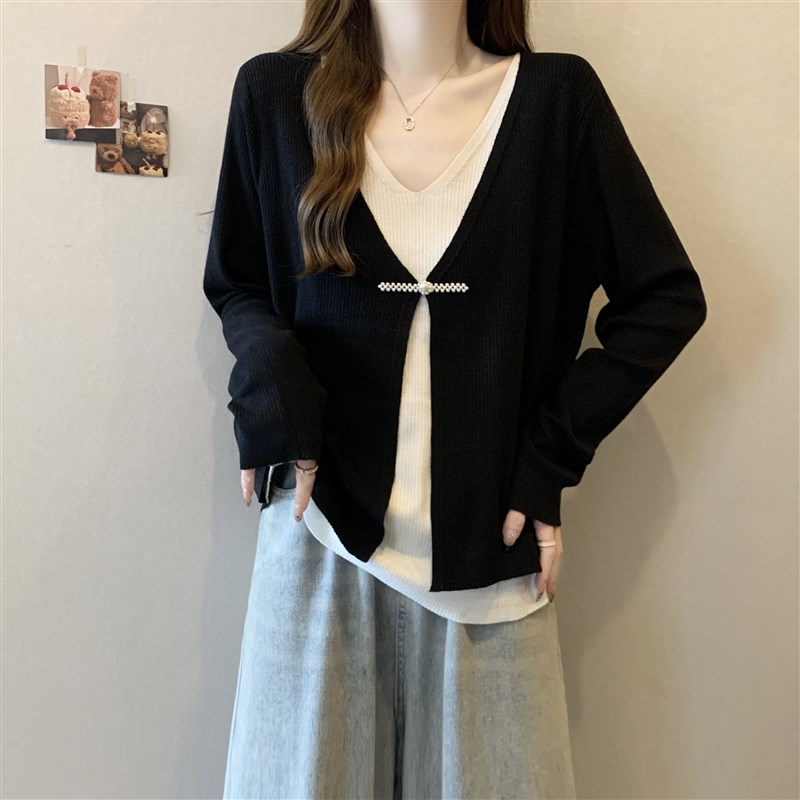 大码V领盘扣中式假两件针织衫女2024新款春秋遮肚子显瘦长袖上衣