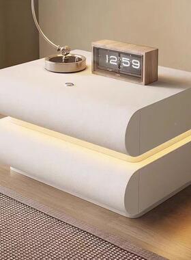 卧黑色皮质床头收柜意式室实木床家用储物柜纳白色边JXA奶油灯带