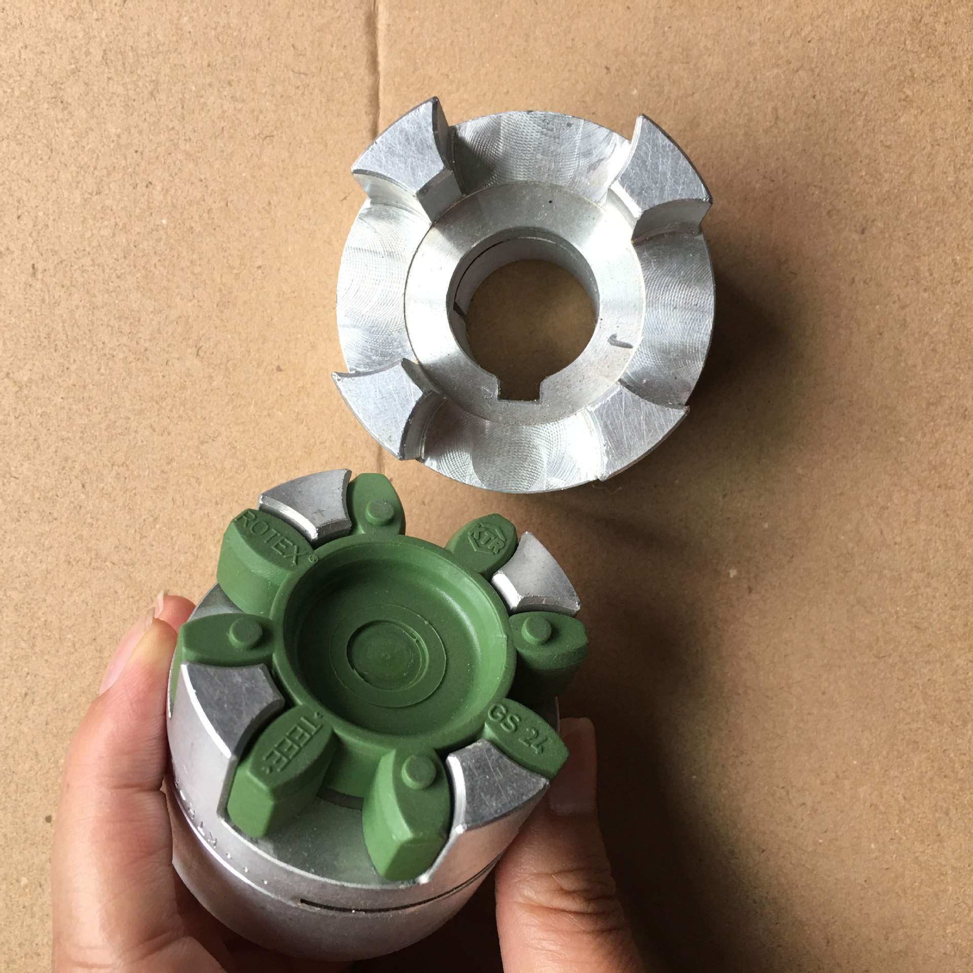 KTR ROTEX GS19弹性体外径40内径18缓冲垫6角六瓣梅花弹性胶垫圈