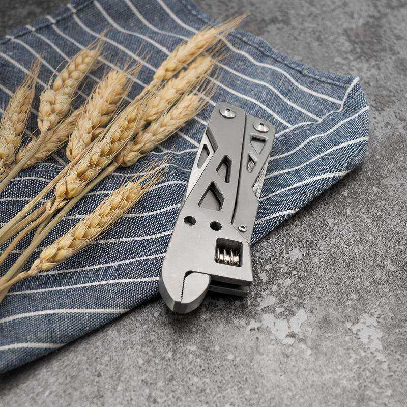 款扳手BSQ钳多功工具组合户户外装备外ED能C随身折叠骑新行工具钳,畜牧/养殖物资,特种养殖设备,淘宝优惠券,粉丝福利购,淘宝优惠卷