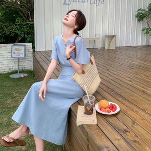 实拍浅蓝色棉麻V领法式连