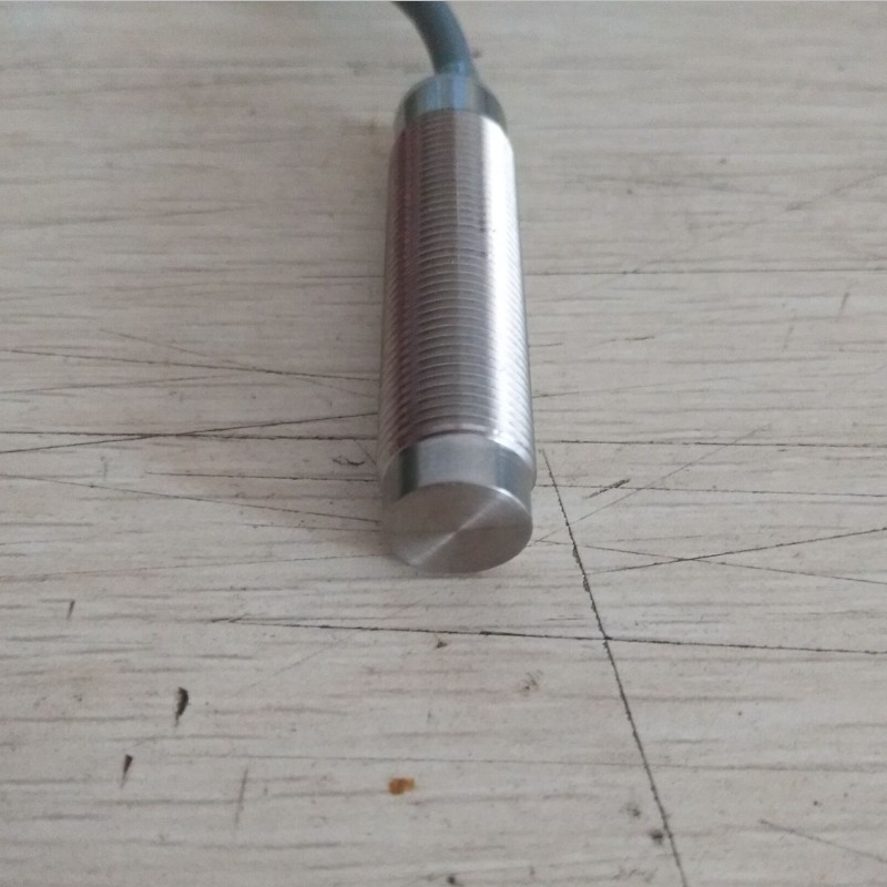 M12全金属接近开关 防水防油  防撞击 一体式 交流两线常开常闭可