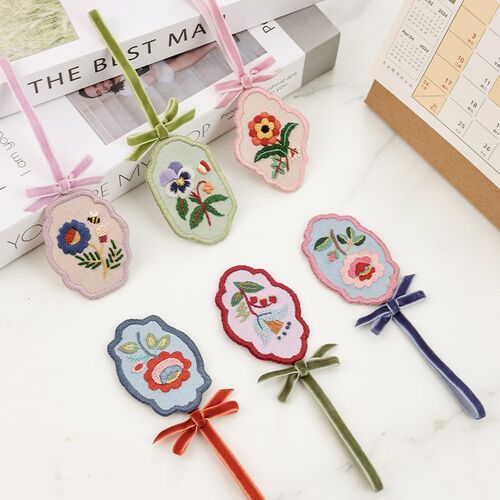 新手diy手工刺l绣材料包花朵书签挂件可变胸针送朋友送闺蜜送礼物