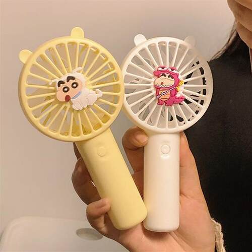 热销可爱蜡笔小新手持风扇可充电学生儿童情侣便携式迷你usb充电