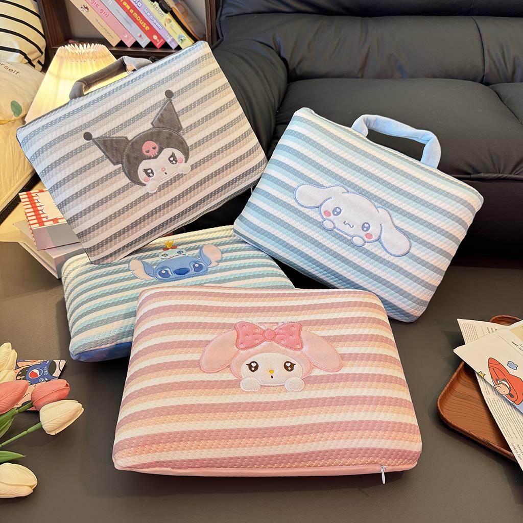 可爱卡通冰丝午睡枕趴睡枕办公室午休神器儿童学生桌上睡觉抱枕头