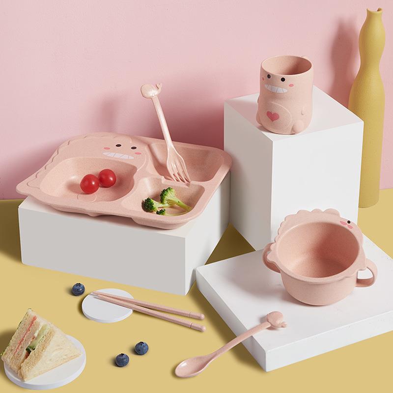 直销新款家用小麦纤维儿童餐具套装恐龙可爱卡通分格耐摔餐盘叉勺