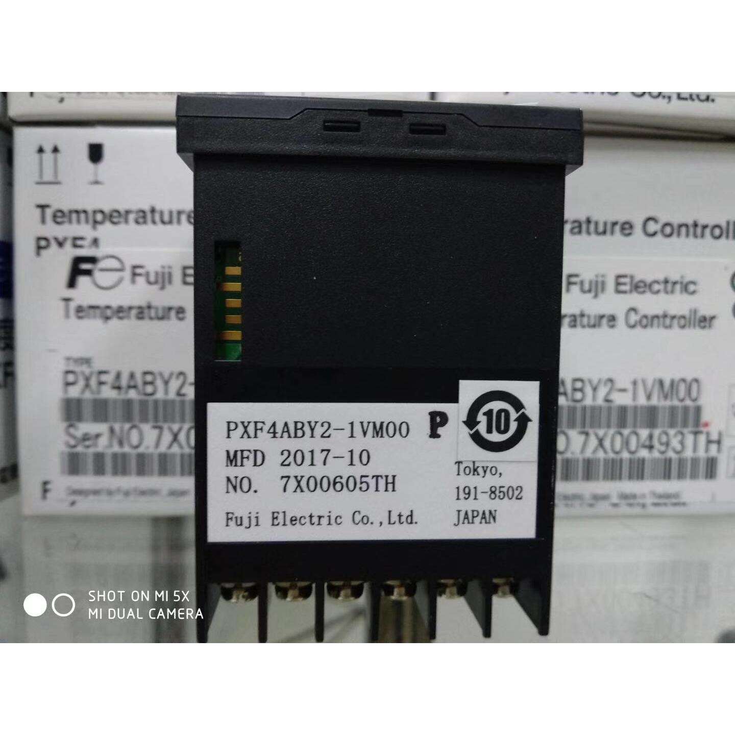 富士温控表PXF9ACY2-1W100