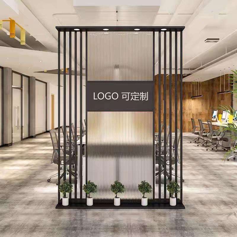 现代铁艺玻璃客厅办公室进门隔断铁艺屏风公司工位前台玄关隔断