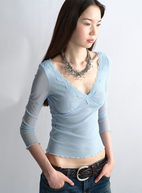 antenna effect复古v领口拼接蕾丝边修身网纱中袖木耳边打底衫