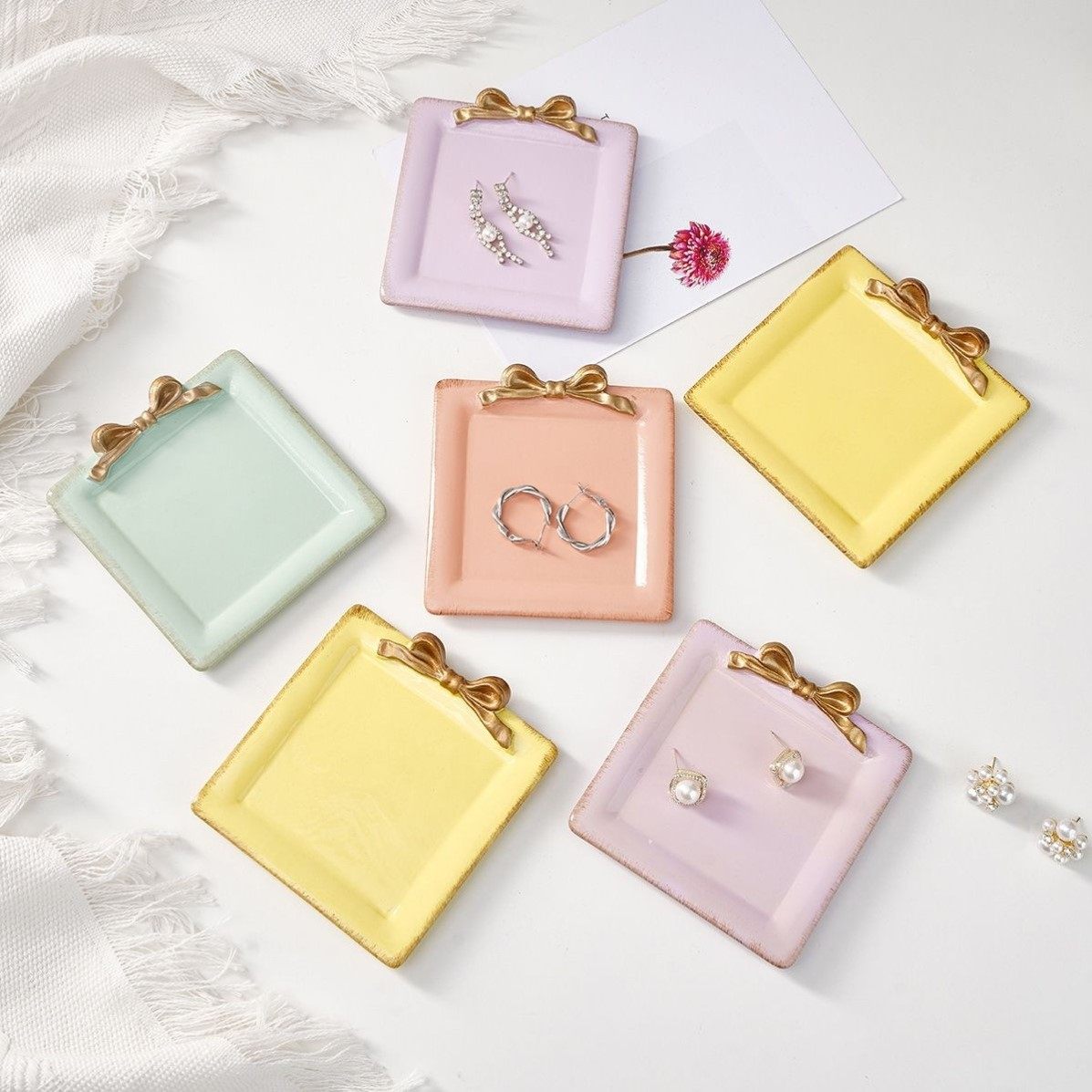 蝴蝶结小托盘收纳摆件首饰盘项链戒指耳环收纳盘彩色方形展示盘