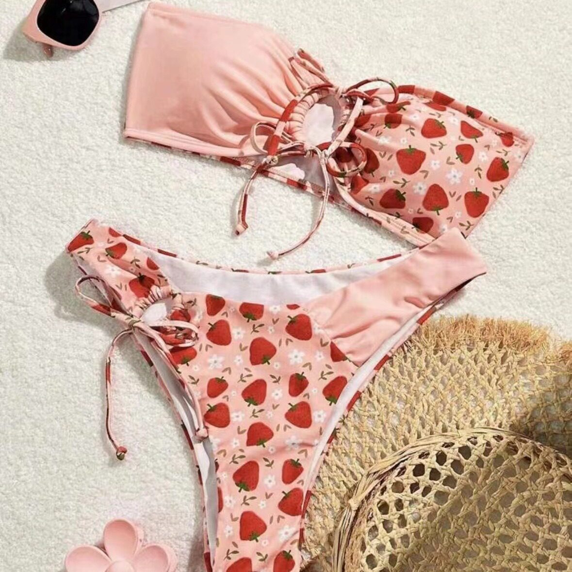 2024欧美新款性感比基尼bikini分体泳衣两件套草莓印花外贸