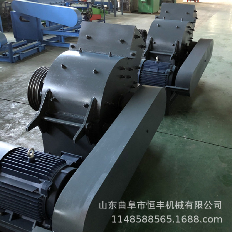 小型锤式破碎机炉渣鹅卵石粉碎机制砂机移动碎石机重锤机