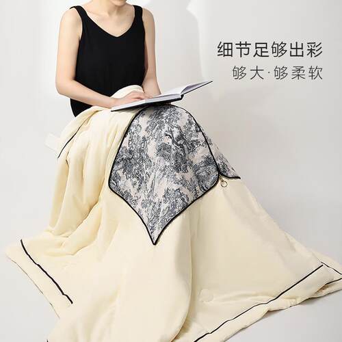 汽车上抱枕头被子两用车载办公室沙发折叠毯子二合一夏季