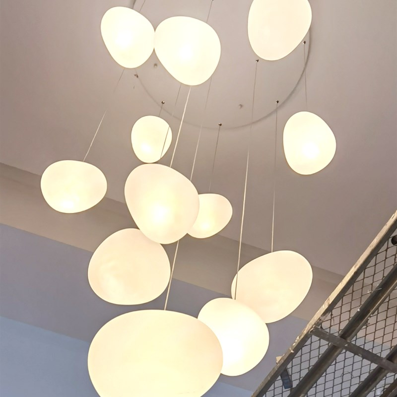 复式楼大吊灯客厅别墅挑高楼梯w长吊灯loft简约奶油风创意鹅卵石