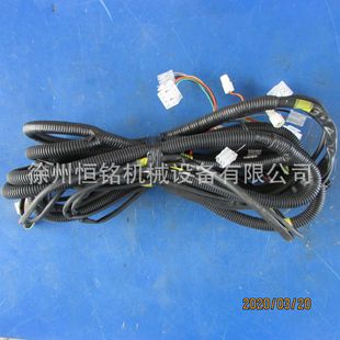 供应徐工装 500KV.11A.2.2驾驶室线束 载机电器配件252910796