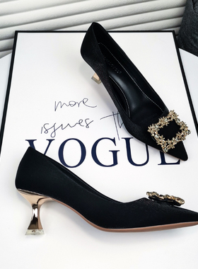 高跟鞋女2021年新款春夏季黑色职业气质J水钻细跟尖头绸缎工作单