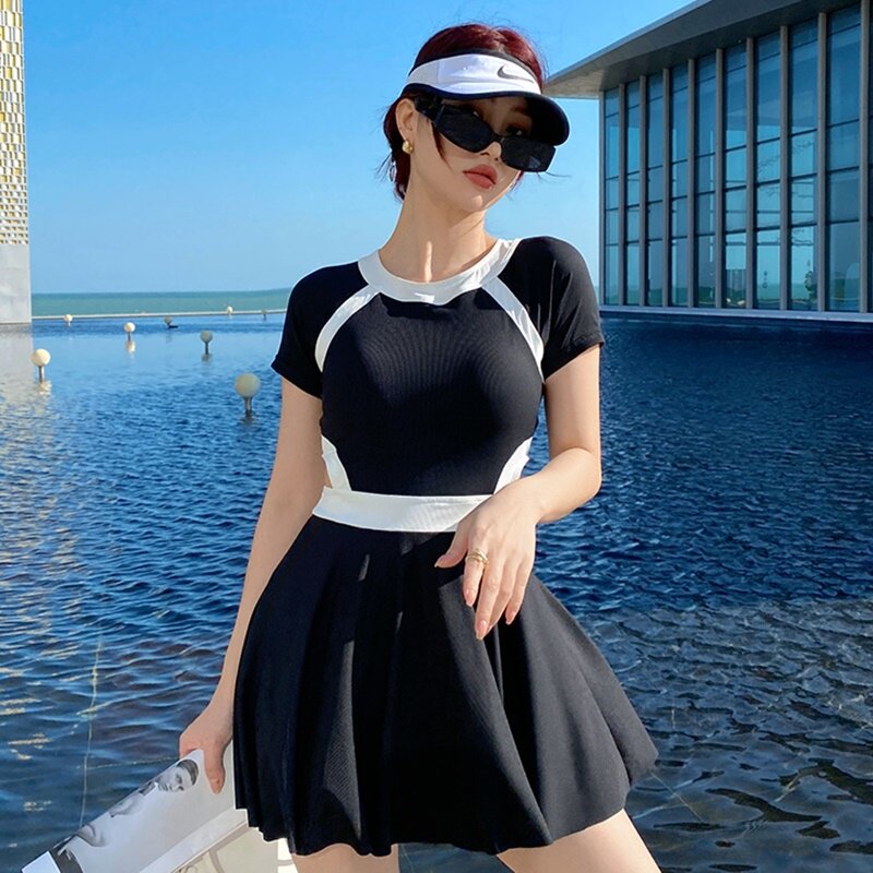 莉姿大码游泳衣女胖mm显瘦遮肉保守200斤泡温泉连体时尚2025新款