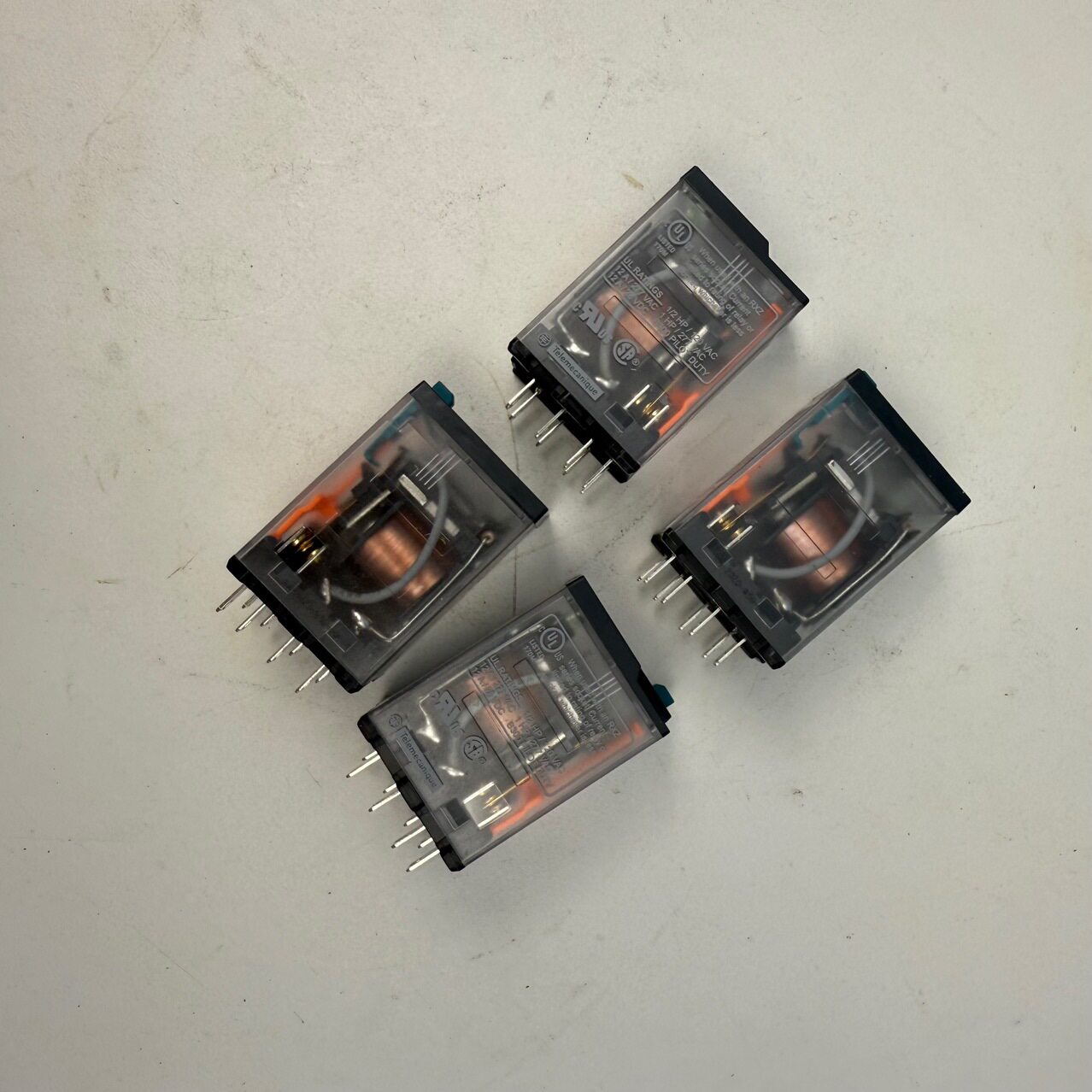 全新原厂 中间继电器RXM2AB1P7 RXM4AB1P7 230V 带测试按钮 无LED