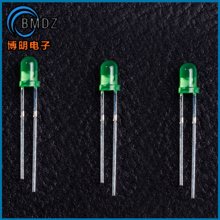 F5/5mm平头无边红光短脚 高亮平头无边白发红灯直插led发光二极管