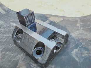 瓦房店 中心距175两米五立车5225立车卡爪 齐齐哈尔武重天水配套