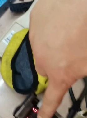 安川  SGD7S一2R8A00A002   400w