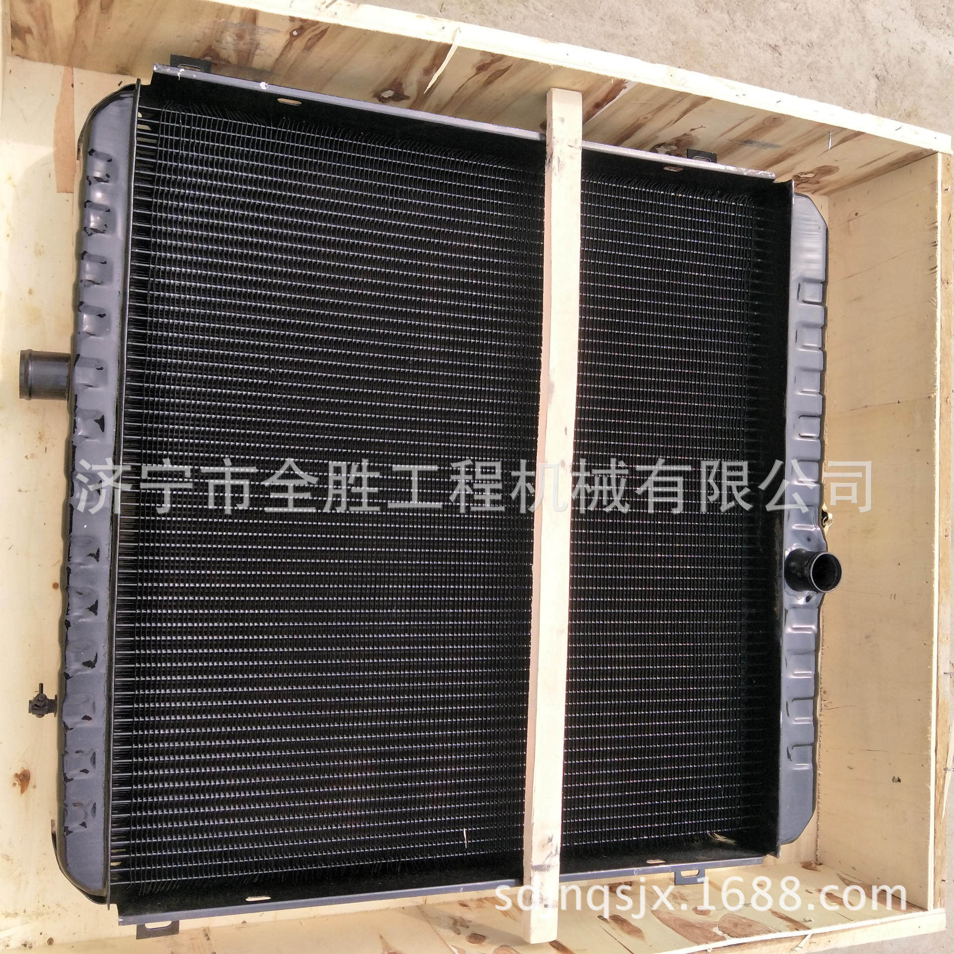 宣T140-1水箱散热器 T140推土机 变速箱 宣推土机空气滤芯