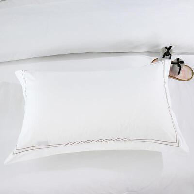 60s贡酒缎喷气店布草宾馆用四件套白JKI色绣花民宿品全厂棉家