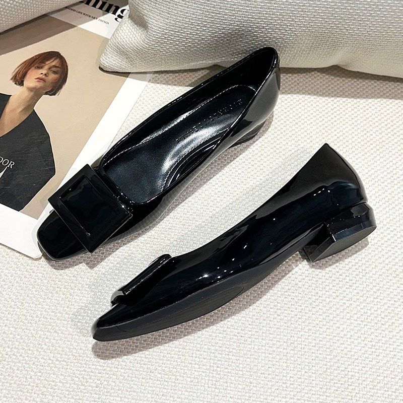 漆皮职业黑色高跟鞋女夏2024年新款3cm浅口方扣低跟通勤平底单鞋