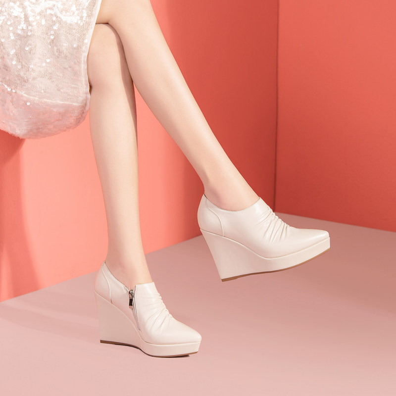 白色坡跟单鞋女2024秋季新款尖头女士小皮鞋不累脚及踝厚底高跟鞋,女鞋,深口单鞋,淘宝优惠券,粉丝福利购,淘宝优惠卷