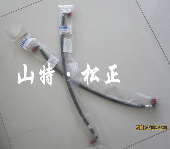 PC200-8柴油泵到柴滤软管原厂