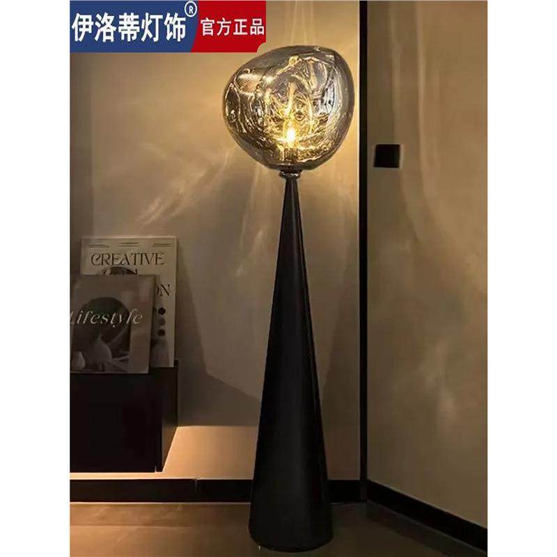 意式轻奢熔岩灯落地灯客厅沙发旁边高级感氛围卧室复古艺术立式