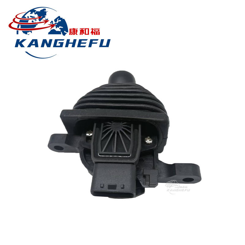 适用于丰田电叉车配件8FBN15-25升降液压操作手柄67810-11322-71