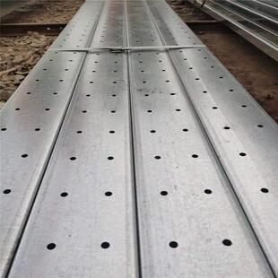 热镀锌C型钢多孔大锌花直角边Z型钢U型槽钢冲孔角钢钢构材料齐全