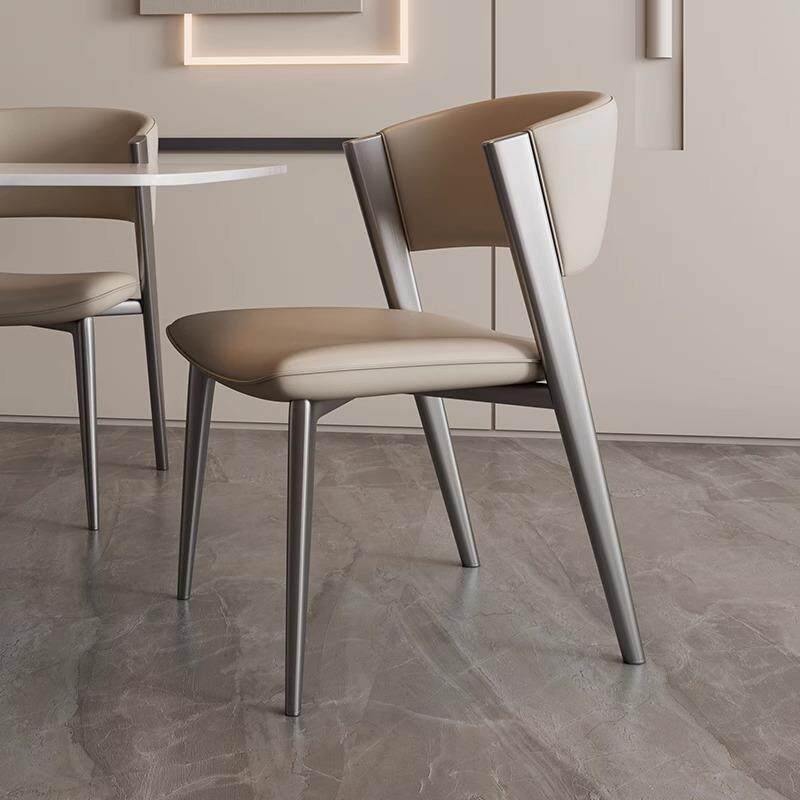 意式极简餐椅2026新款餐厅设计师椅子轻奢感家用餐桌凳子靠T&