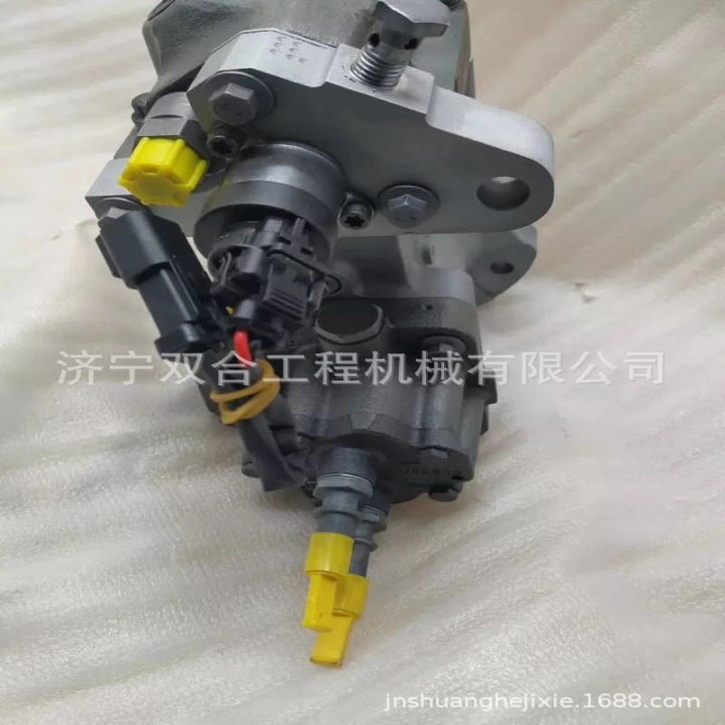 PC300-8 PC350-8燃油泵 柴油泵 6745-71-1170  6D114柴油泵